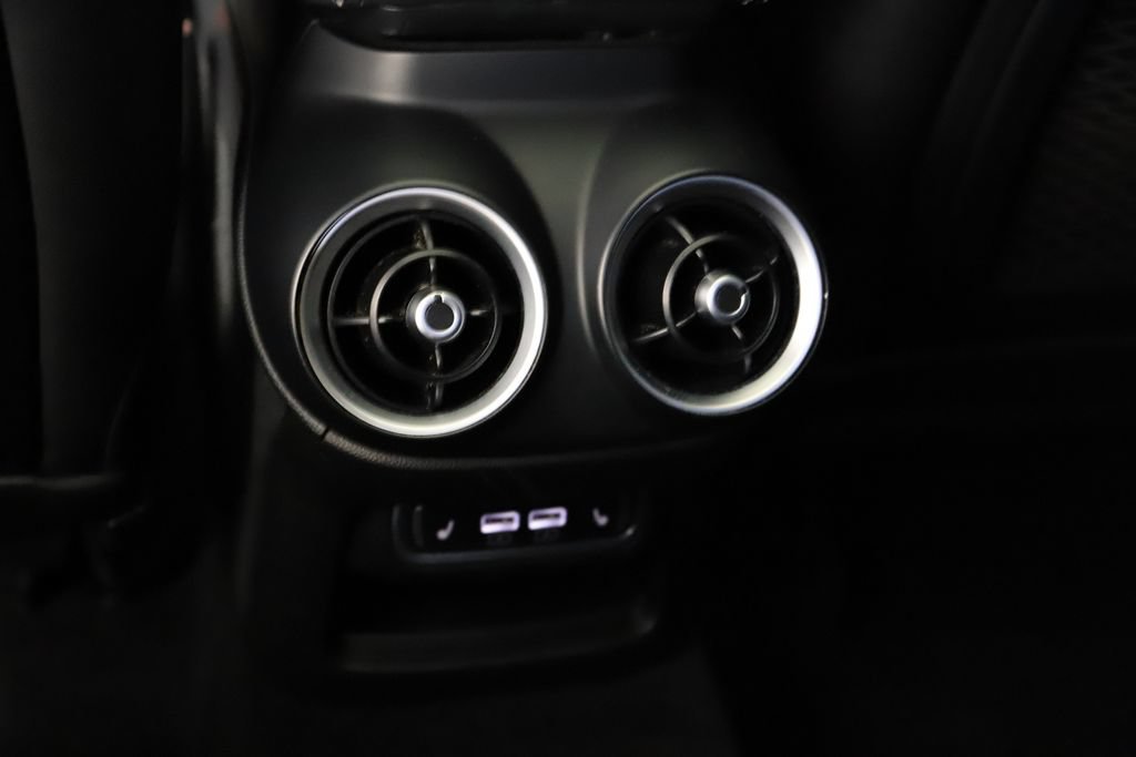 Used 2023 Alfa Romeo Stelvio Sprint RWD image 22