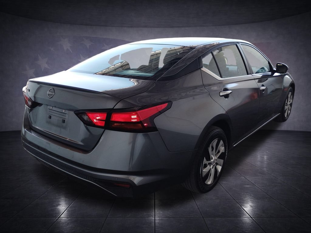 Used 2024 Nissan Altima 2.5 S FWD image 5