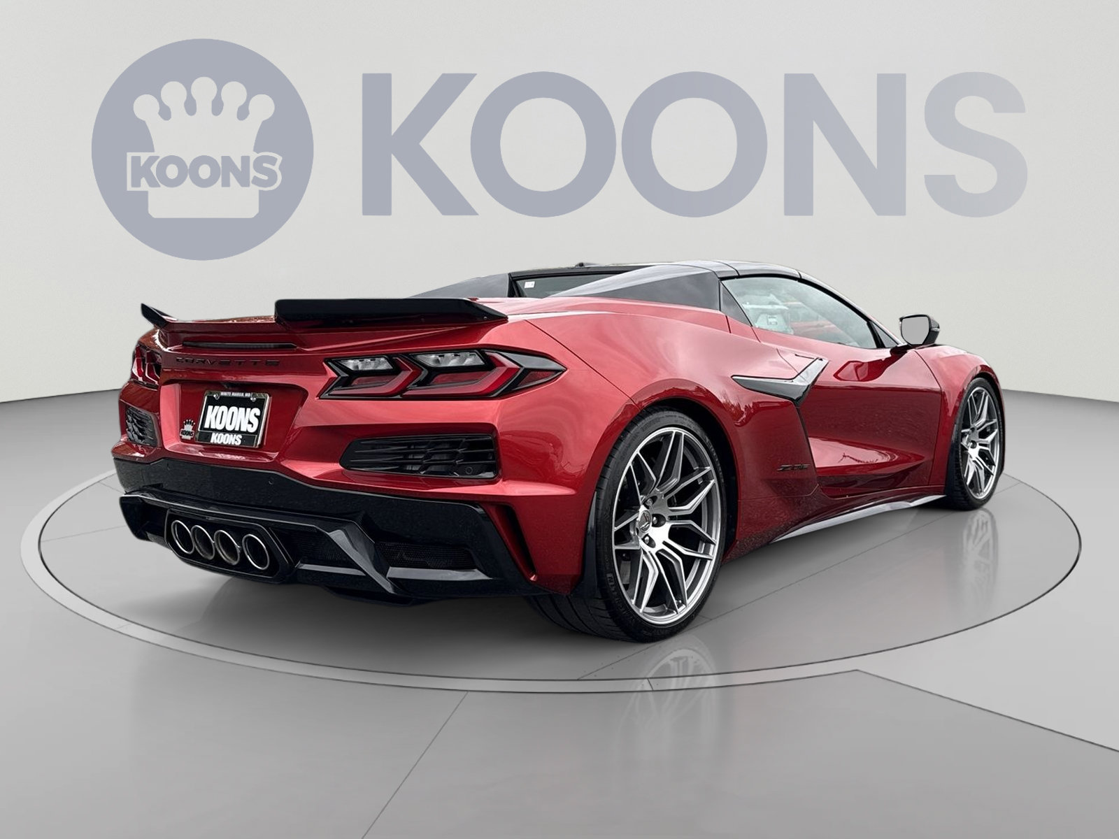 Used 2024 Chevrolet Corvette Z06 RWD image 11