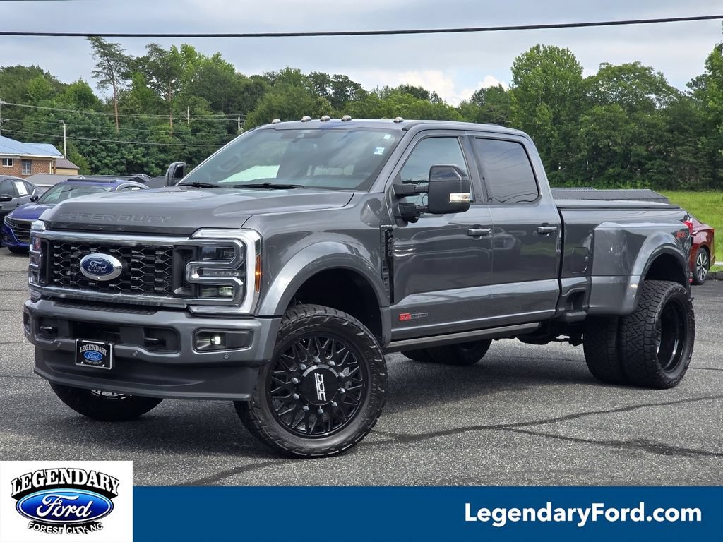 Used 2025 Ford F450 Platinum w/ FX4 Off-Road Package AWD/4WD image 1