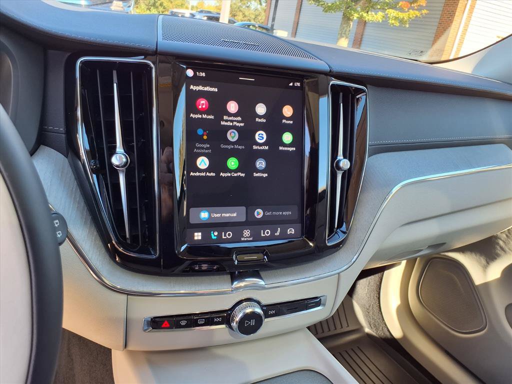 Certified 2024 Volvo XC60 T8 Ultimate w/ Climate Package AWD/4WD image 20