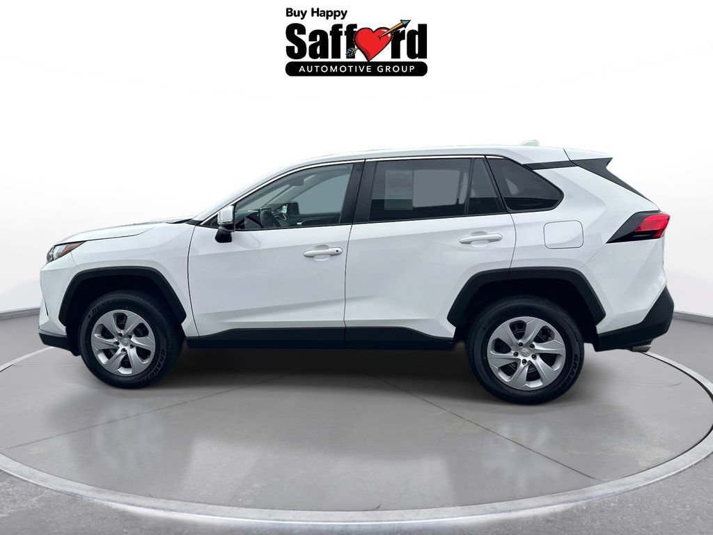 Used 2024 Toyota RAV4 LE AWD/4WD image 4