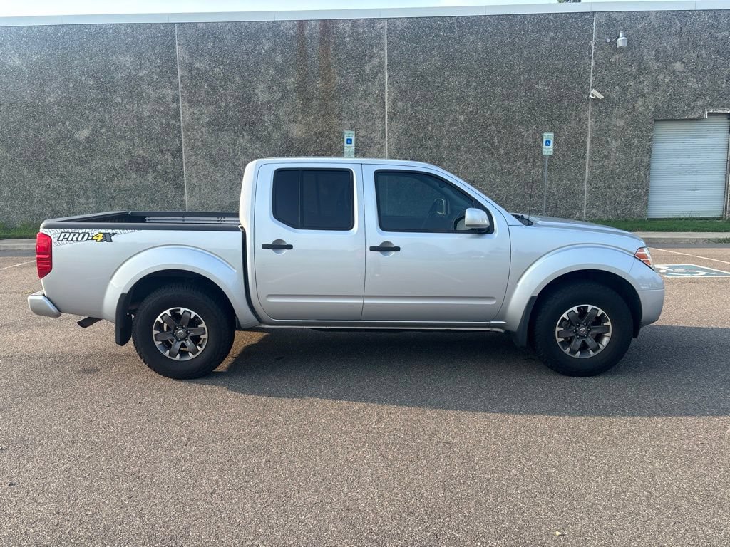 Used 2019 Nissan Frontier PRO-4X AWD/4WD image 8