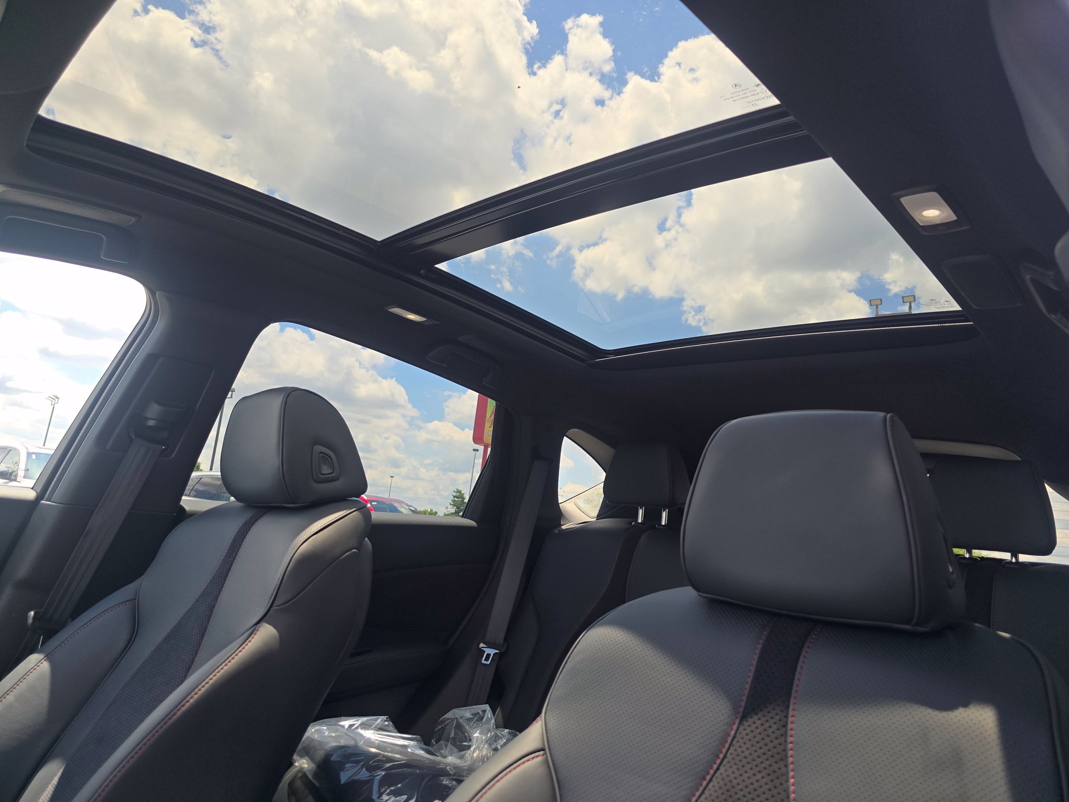 New 2026 Acura RDX w/ Advance Package AWD/4WD image 15