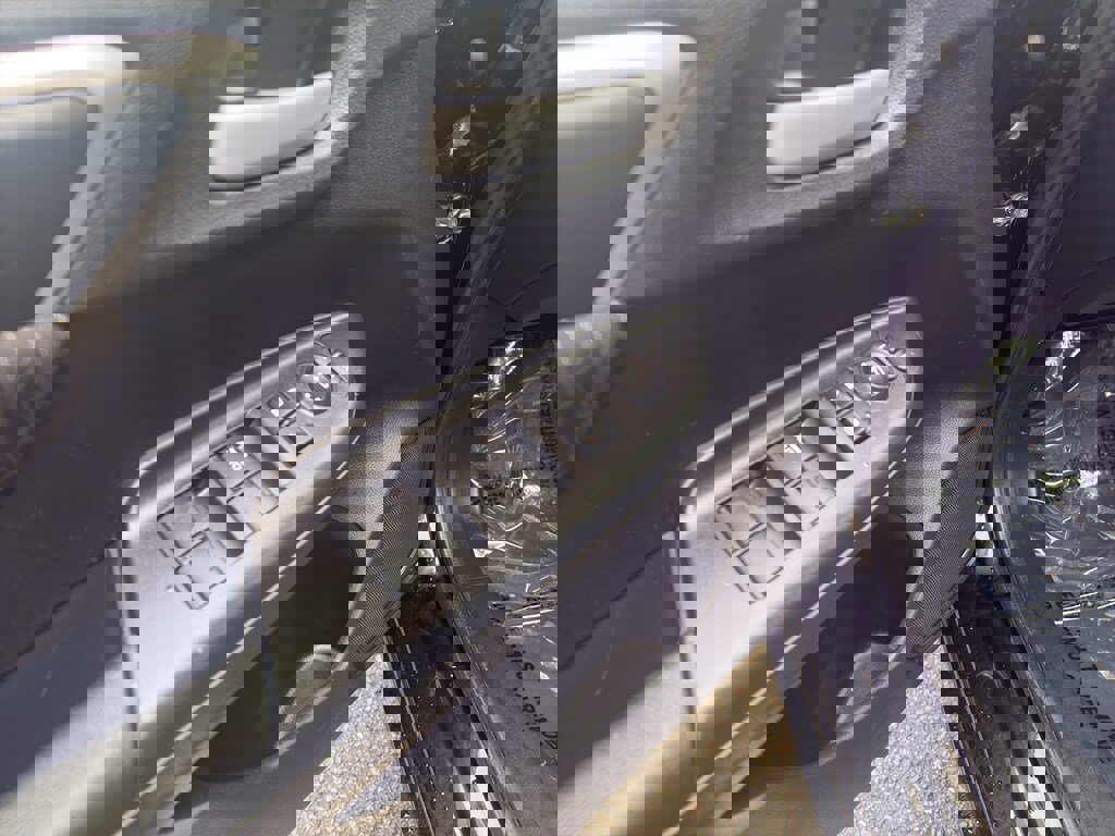 Used 2019 Honda Fit EX image 5