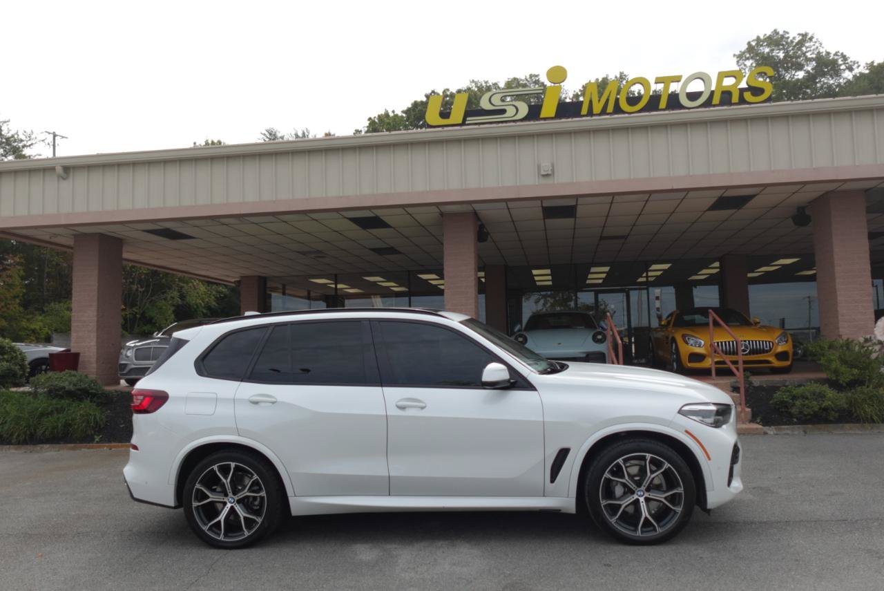 Used 2022 BMW X5 xDrive40i w/ M Sport Package AWD/4WD image 2
