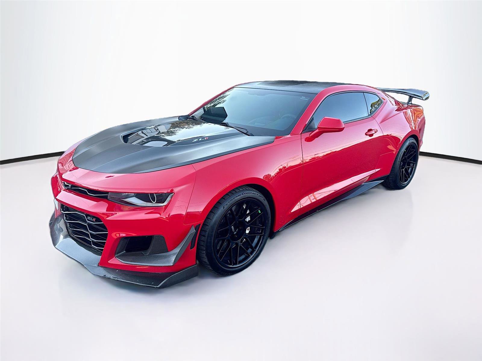 Used 2019 Chevrolet Camaro ZL1 w/ LPO, ZL1 Protection Package image 3