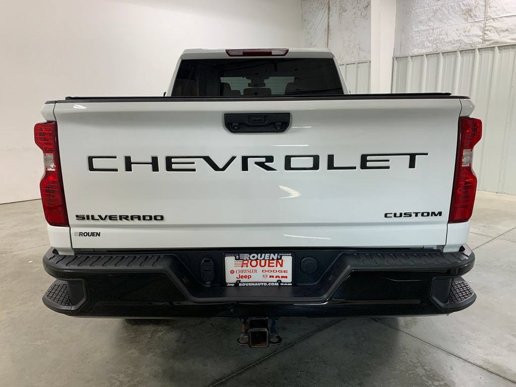 Used 2024 Chevrolet Silverado 2500 Custom w/ Custom Convenience Package AWD/4WD image 6