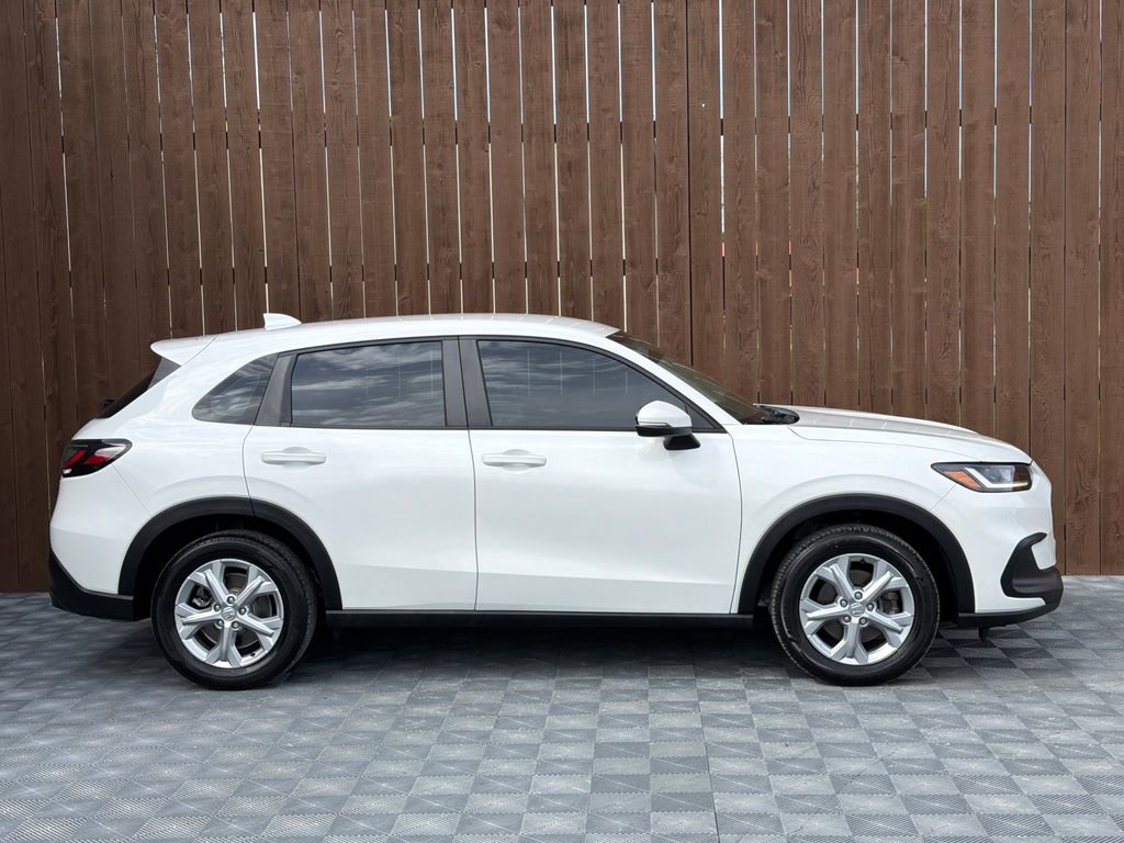 Used 2023 Honda HR-V LX image 10