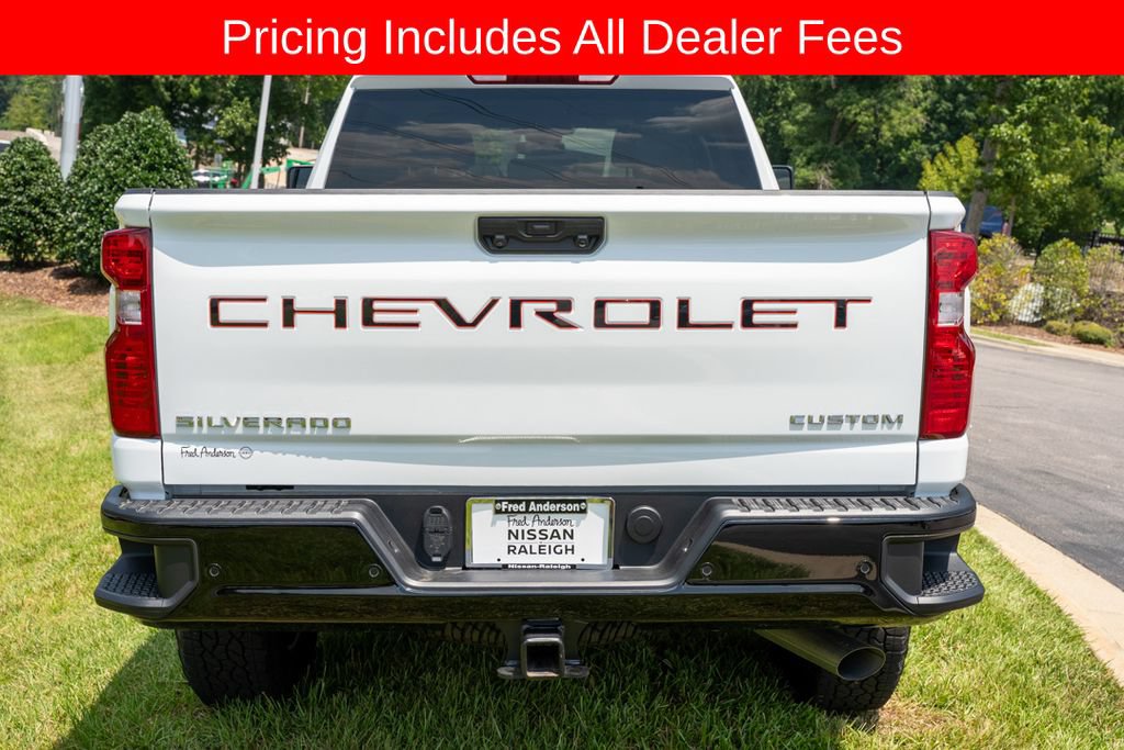 Used 2026 Chevrolet Silverado 2500 Custom w/ Custom Value Package AWD/4WD image 4