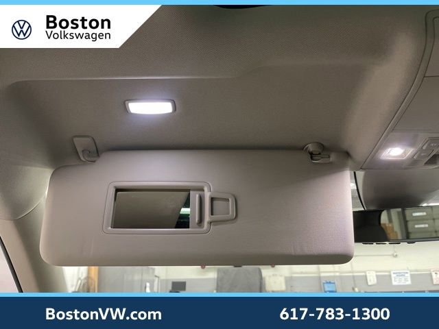 Certified 2022 Volkswagen Atlas SEL R-Line image 26