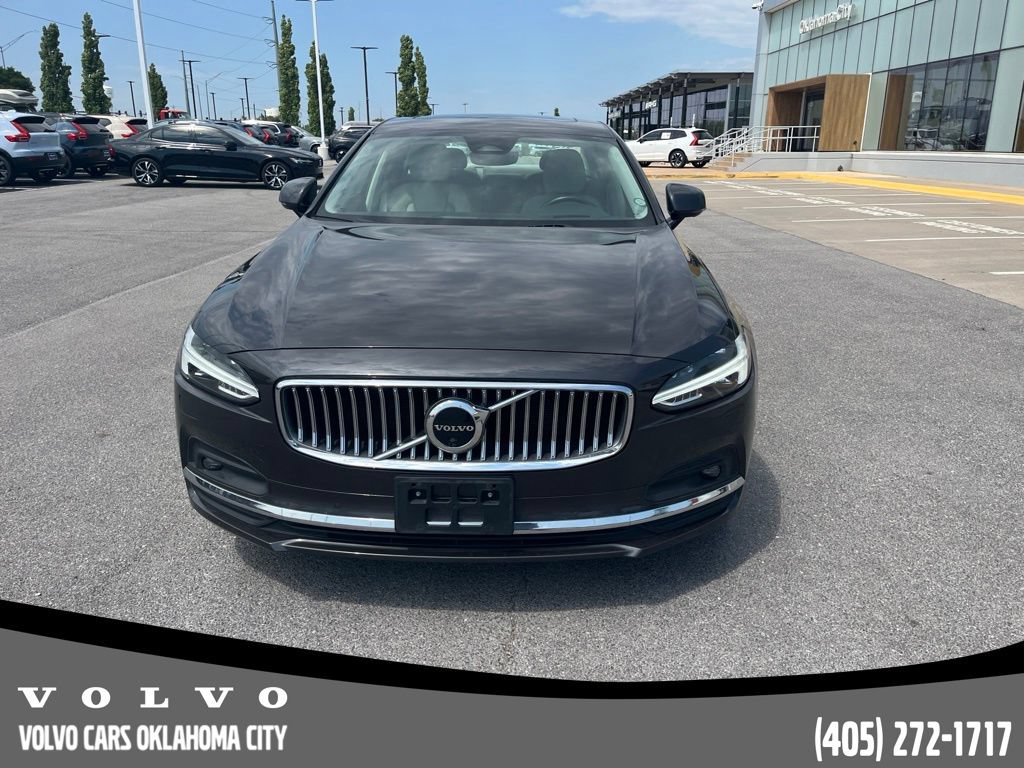 Certified 2023 Volvo S90 B6 Ultimate w/ Protection Package Premier AWD/4WD image 2