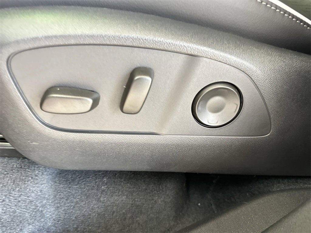 New 2025 Buick Enclave Sport Touring w/ Power Package image 16