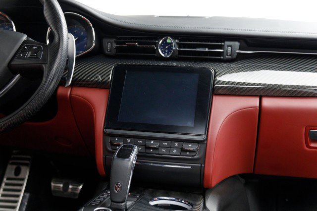 Used 2020 Maserati Quattroporte S GranSport image 28