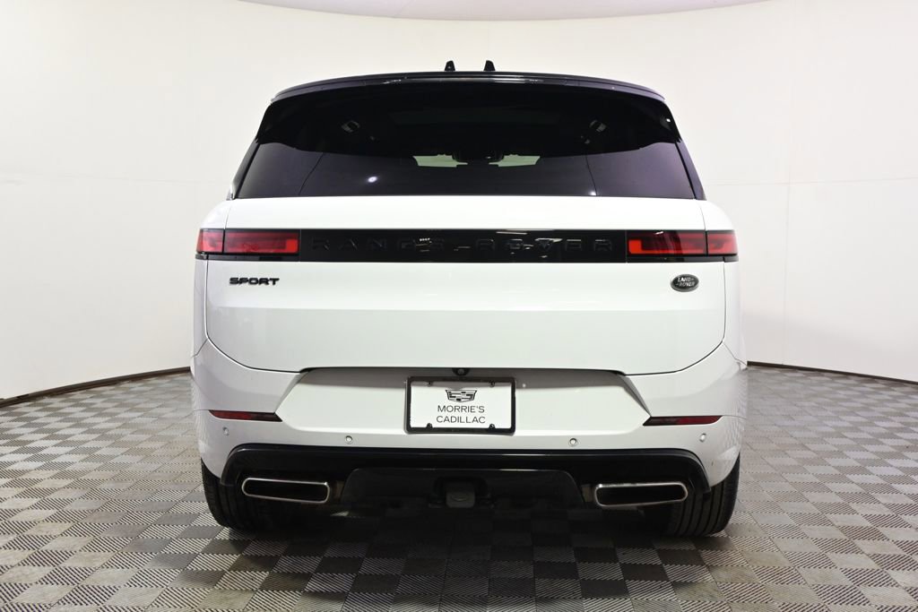 Used 2023 Land Rover Range Rover Sport SE Dynamic image 5