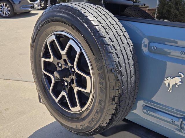 Used 2023 Ford Bronco Outer Banks AWD/4WD image 6