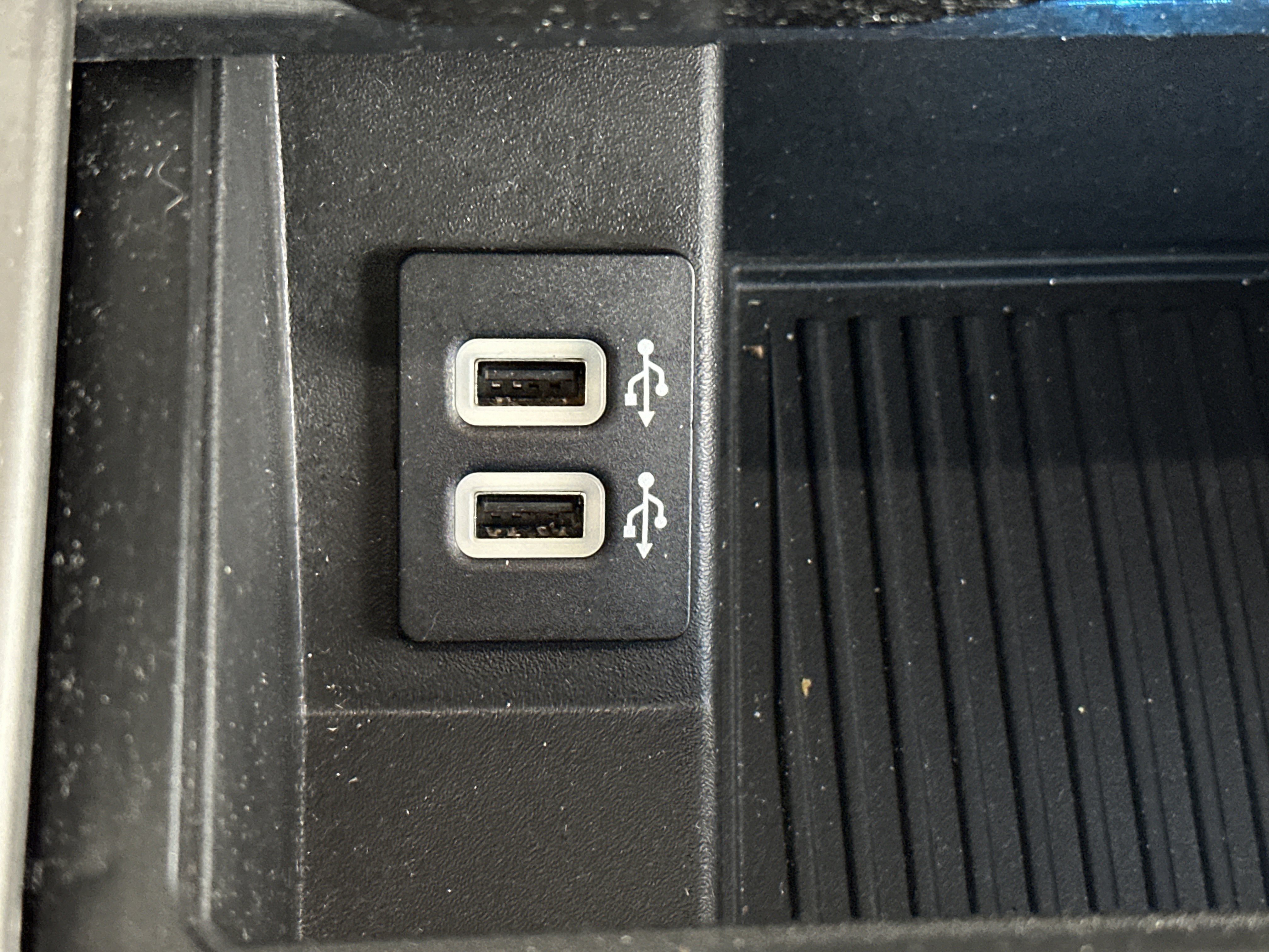 Used 2019 Ford F150 Lariat w/ Equipment Group 502A Luxury image 29