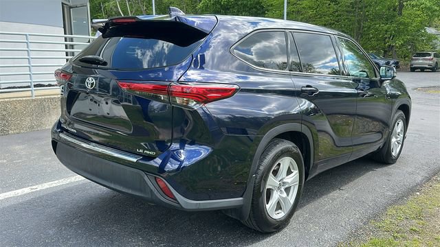 Used 2020 Toyota Highlander LE AWD/4WD image 5