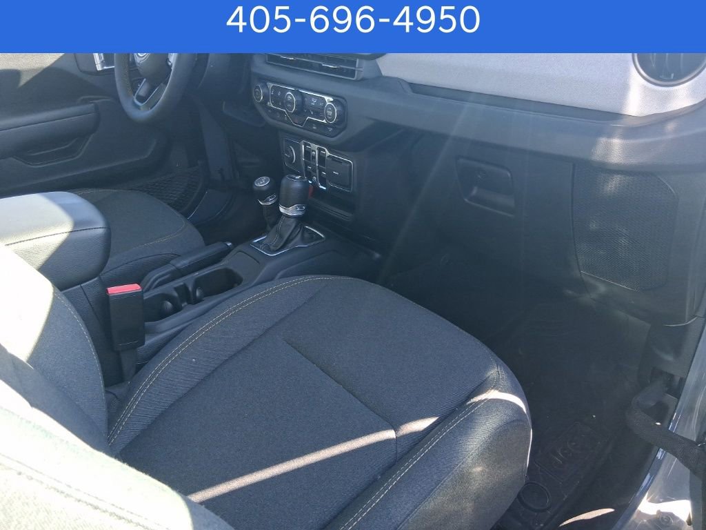 Used 2024 Jeep Wrangler Sport S image 8