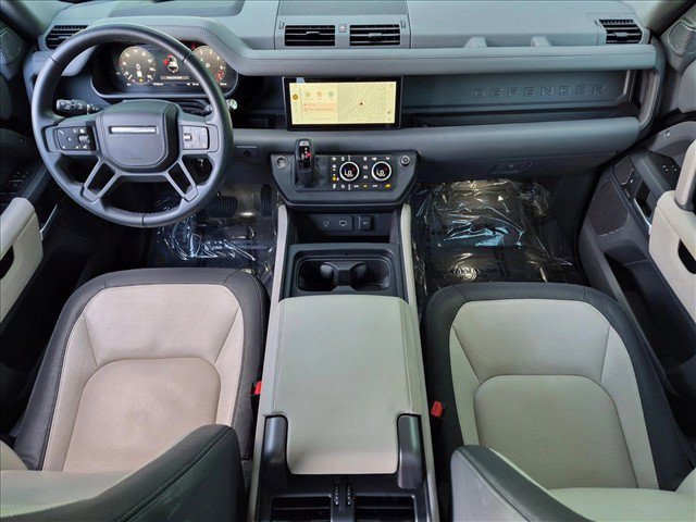 Certified 2024 Land Rover Defender 110 X-Dynamic SE AWD/4WD image 19