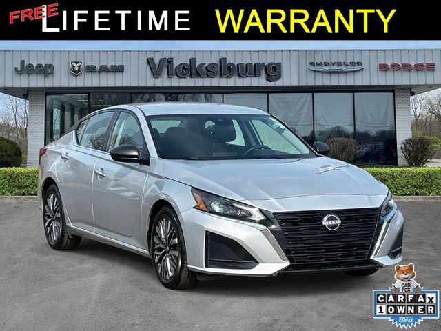 Used 2024 Nissan Altima 2.5 SV image 1