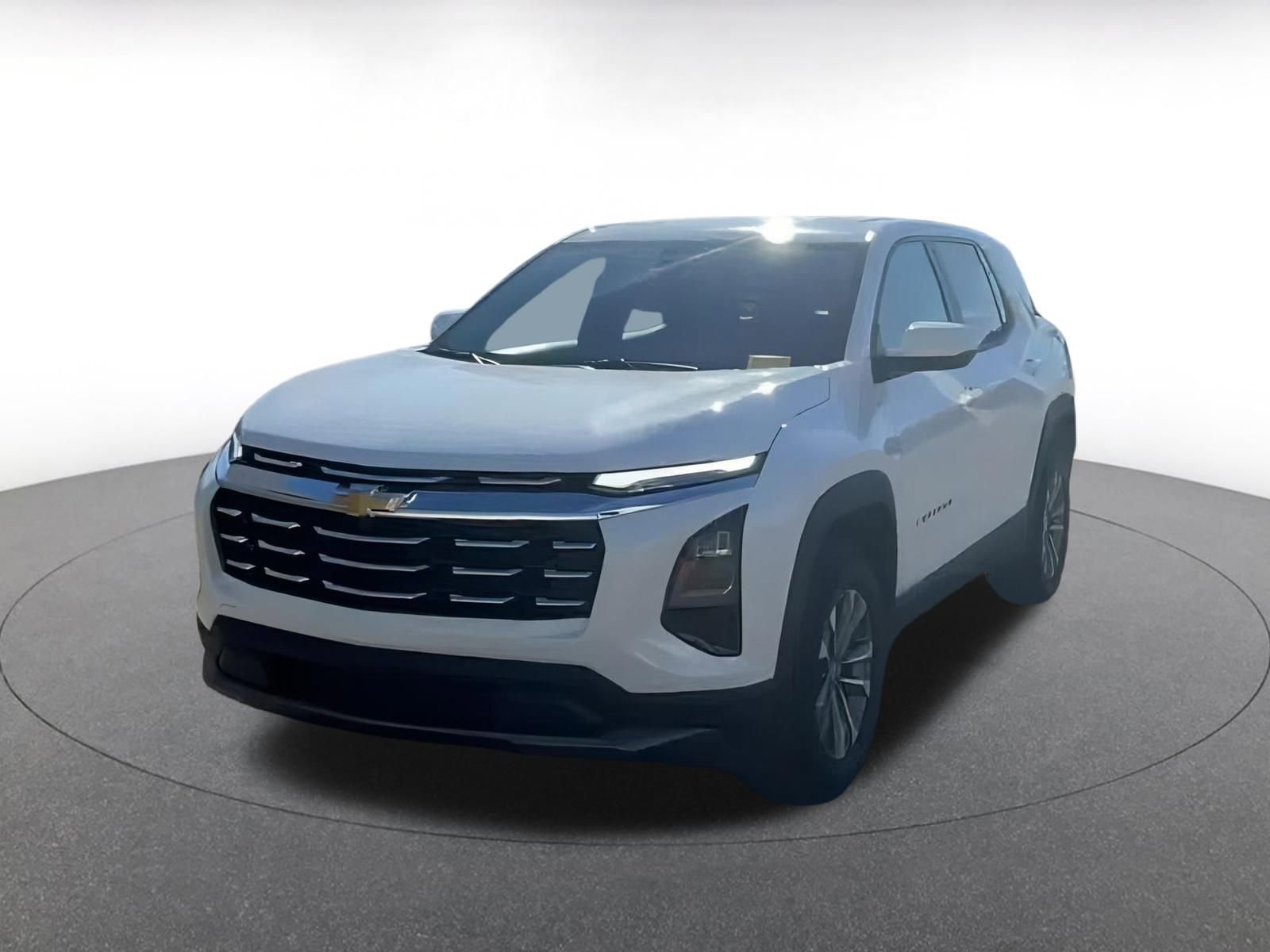 Used 2025 Chevrolet Equinox LT image 4