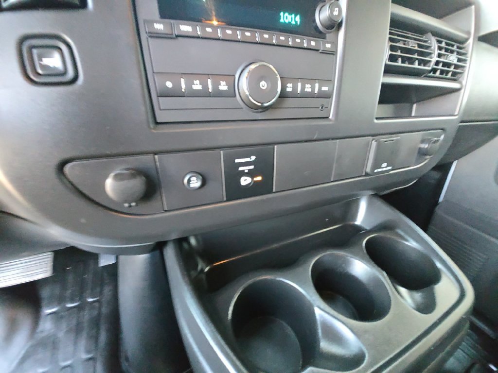 Used 2025 Chevrolet Express 2500 w/ Driver Convenience Package RWD image 25