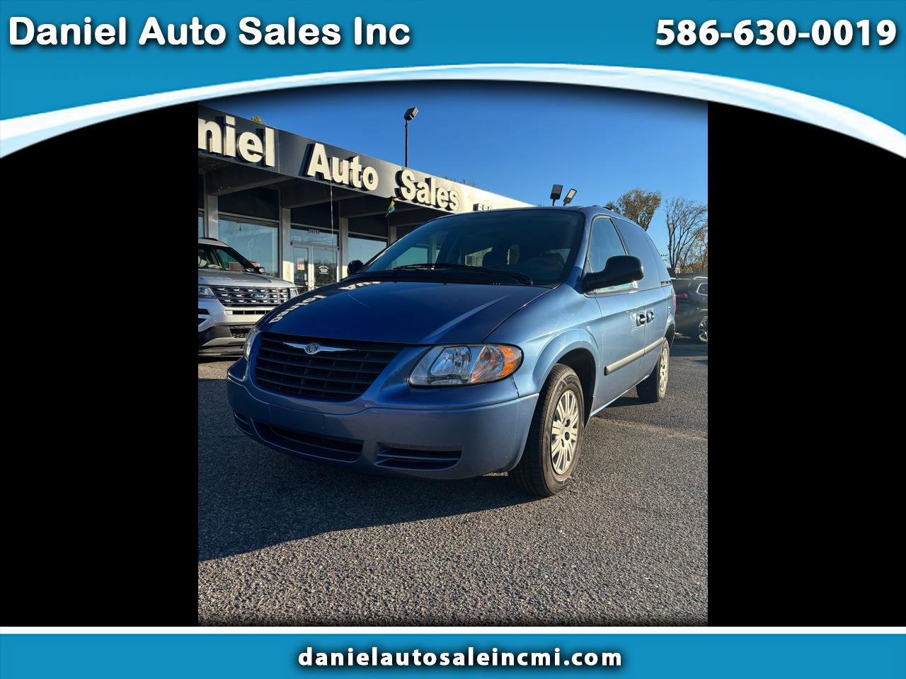 Used 2007 Chrysler Town & Country w/ Popular Equipment Group I