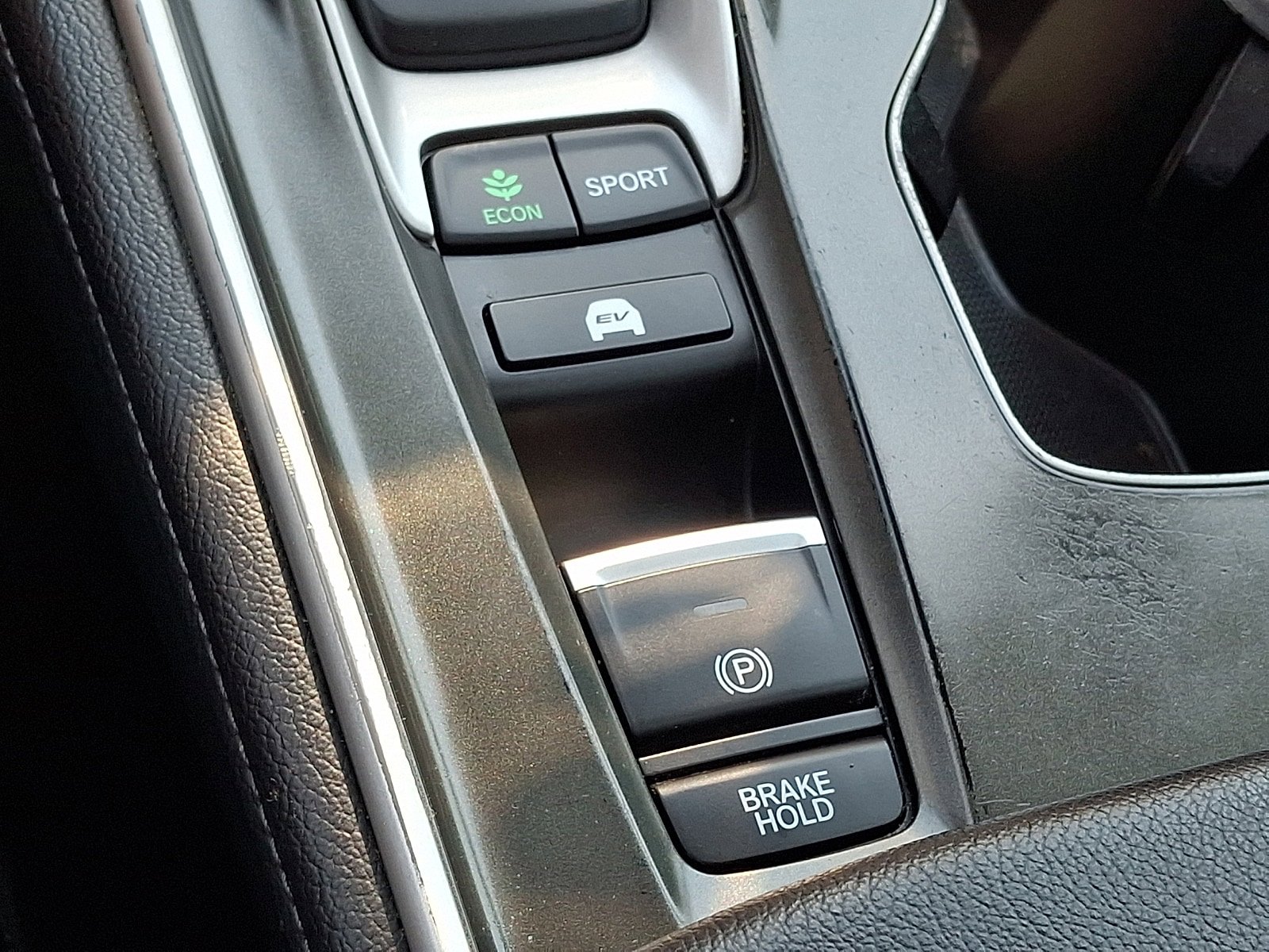Used 2018 Honda Accord Touring image 26
