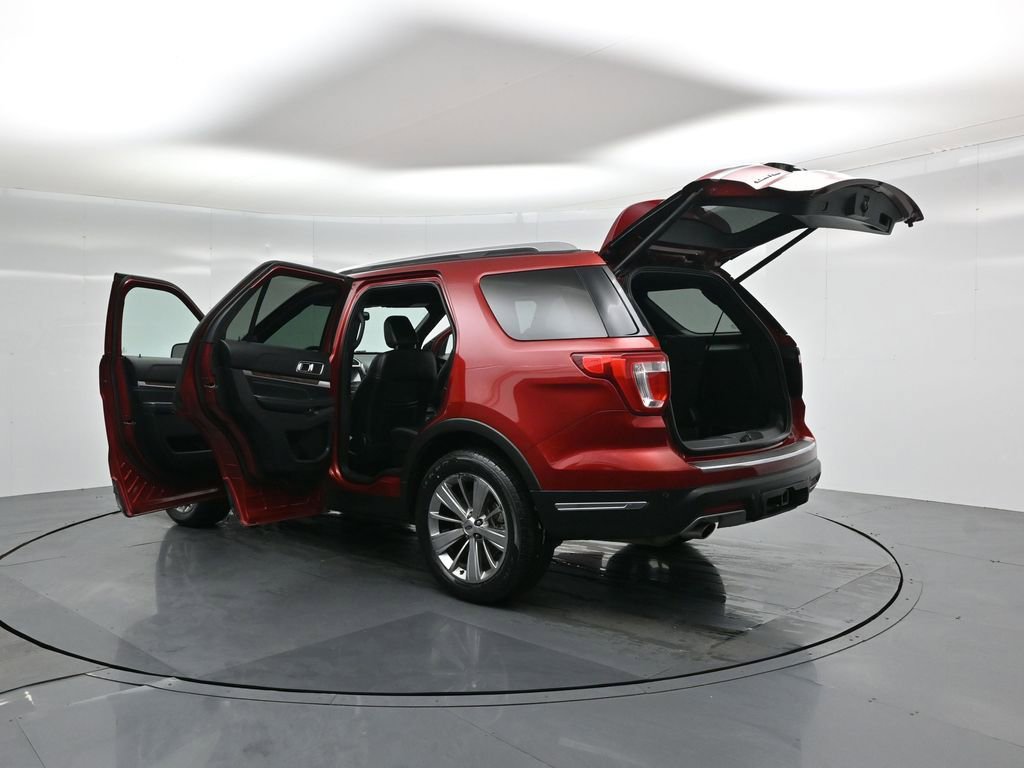 Certified 2018 Ford Explorer Limited w/ Ford Safe & Smart Package image 43