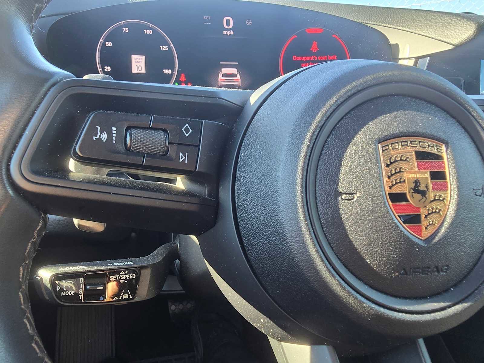 Used 2024 Porsche Cayenne image 33