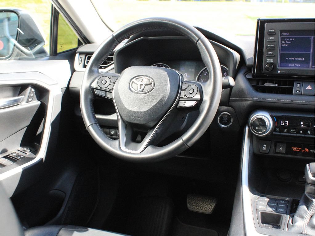 Used 2021 Toyota RAV4 XLE Premium AWD/4WD image 14