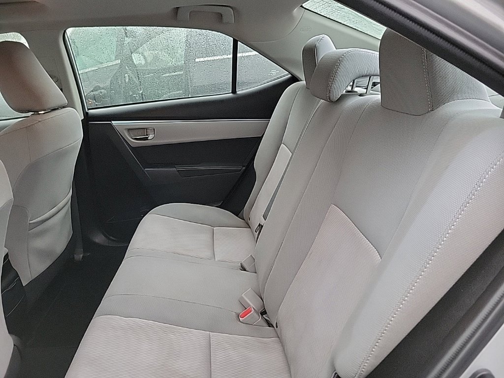 Used 2014 Toyota Corolla LE FWD image 9