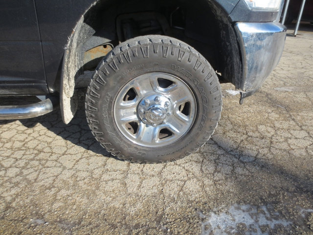 Used 2015 RAM 3500 Tradesman w/ Chrome Appearance Group image 26