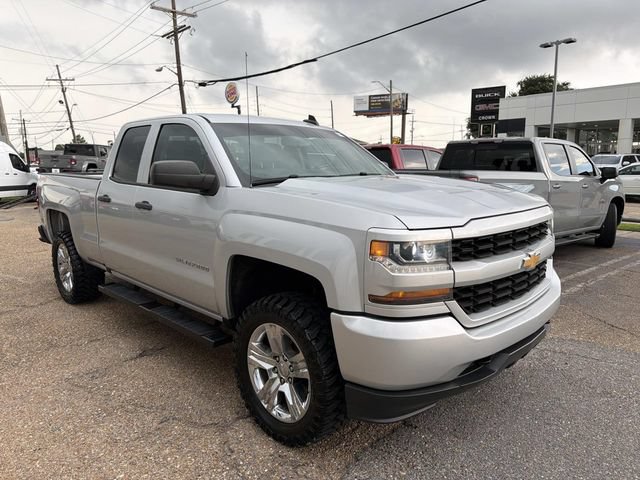 Used 2018 Chevrolet Silverado 1500 Custom w/ Custom Value Package AWD/4WD image 4