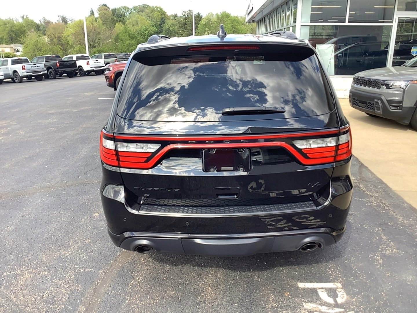 Certified 2025 Dodge Durango R/T AWD/4WD image 4