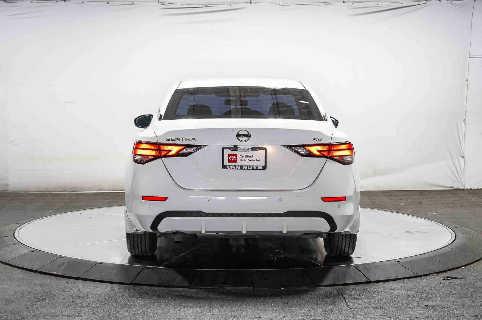 Used 2020 Nissan Sentra SV FWD image 3