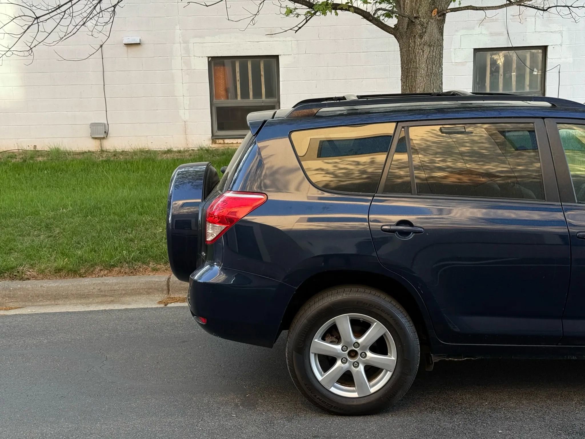 Used 2007 Toyota RAV4 Limited image 8