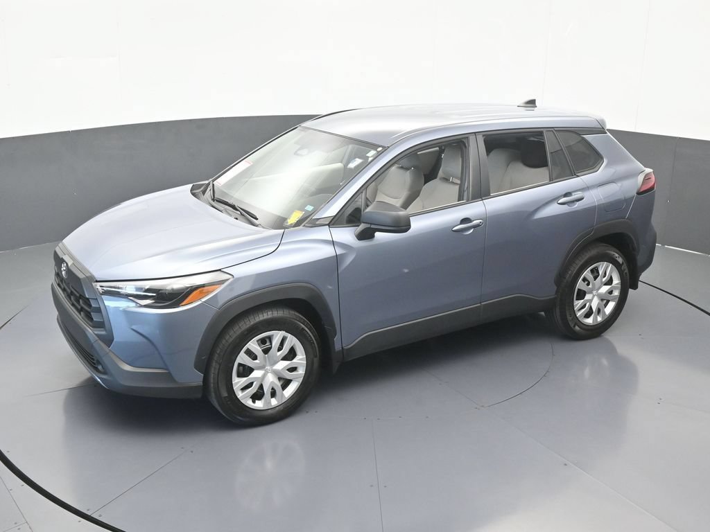 Used 2026 Toyota Corolla Cross L FWD image 39