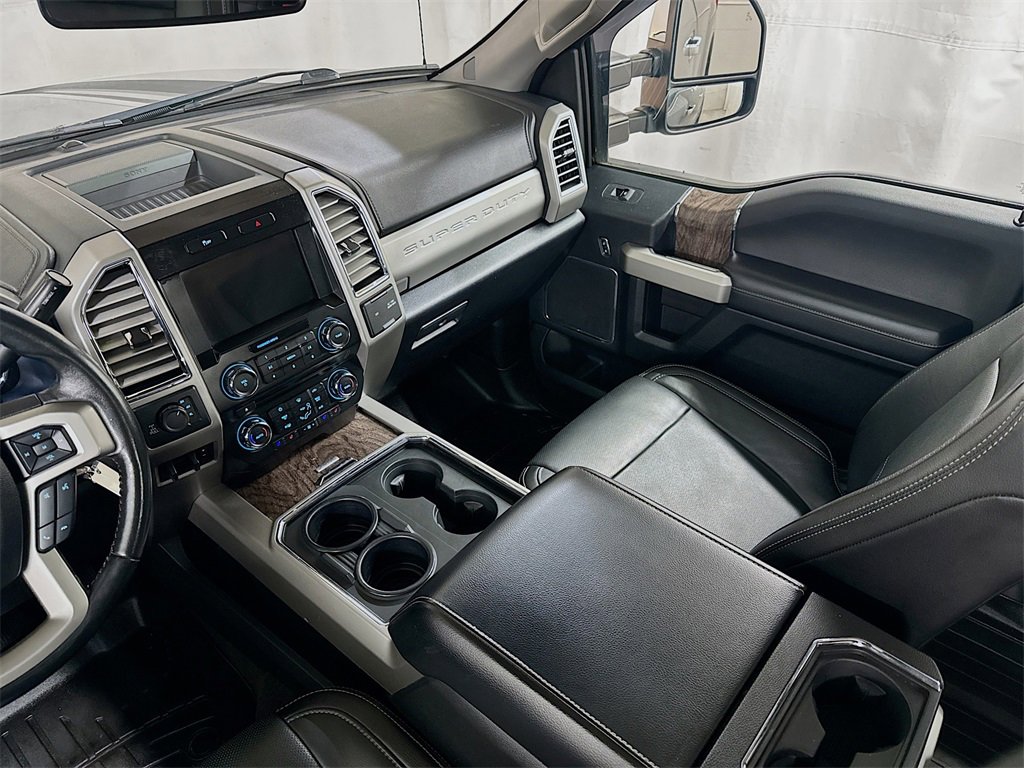 Used 2017 Ford F350 Lariat image 20
