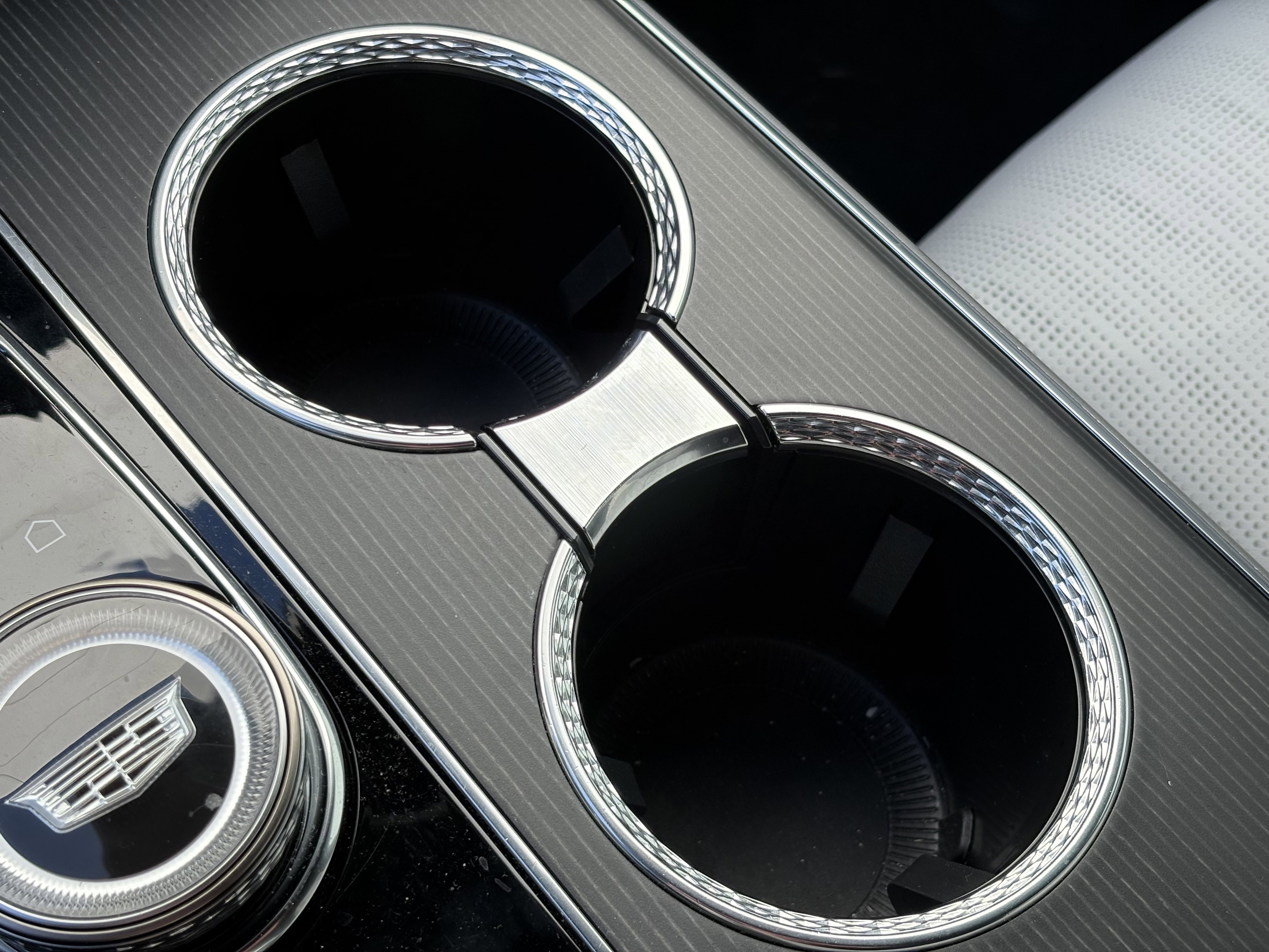 Used 2024 Cadillac Lyriq Luxury image 30