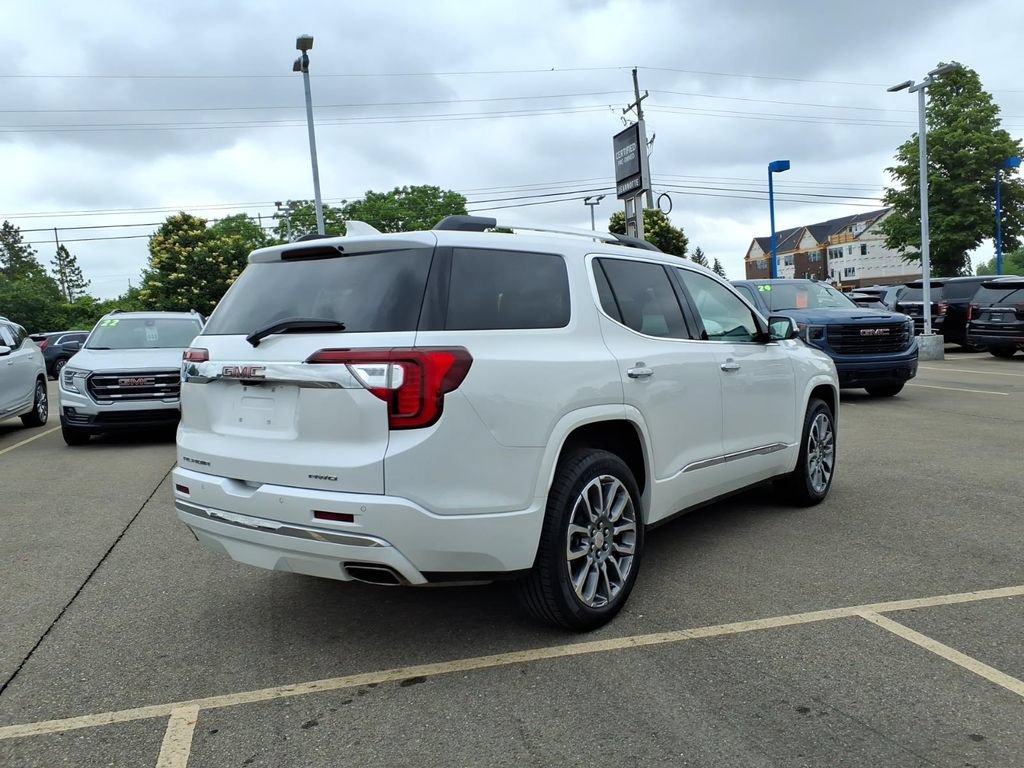 Used 2023 GMC Acadia Denali w/ Denali Ultimate Package AWD/4WD image 6