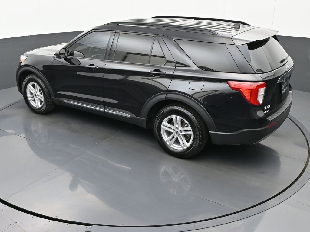 Used 2022 Ford Explorer XLT w/ Equipment Group 202A RWD image 36