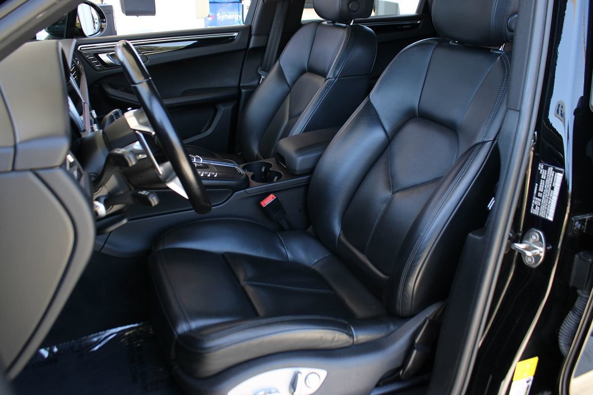 Used 2021 Porsche Macan AWD/4WD image 13