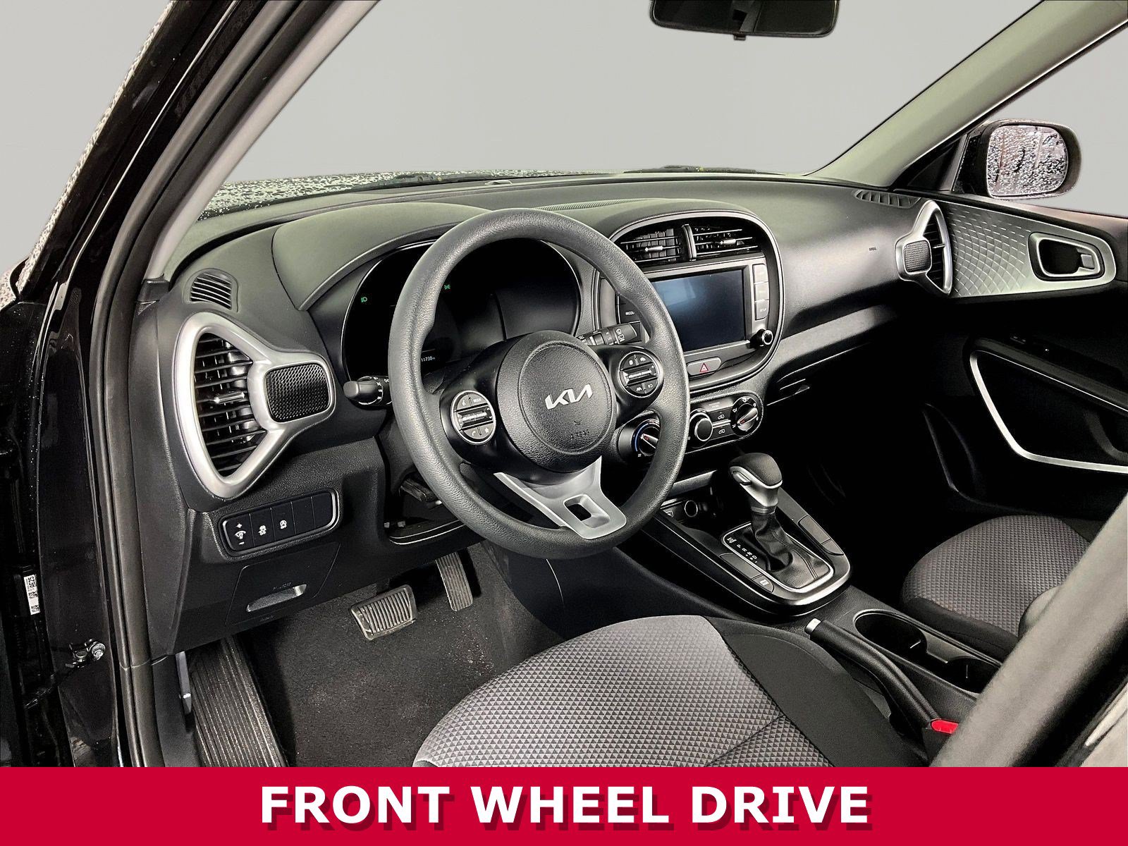 Used 2025 Kia Soul LX FWD image 15