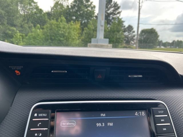 Used 2022 Nissan Kicks S FWD image 23