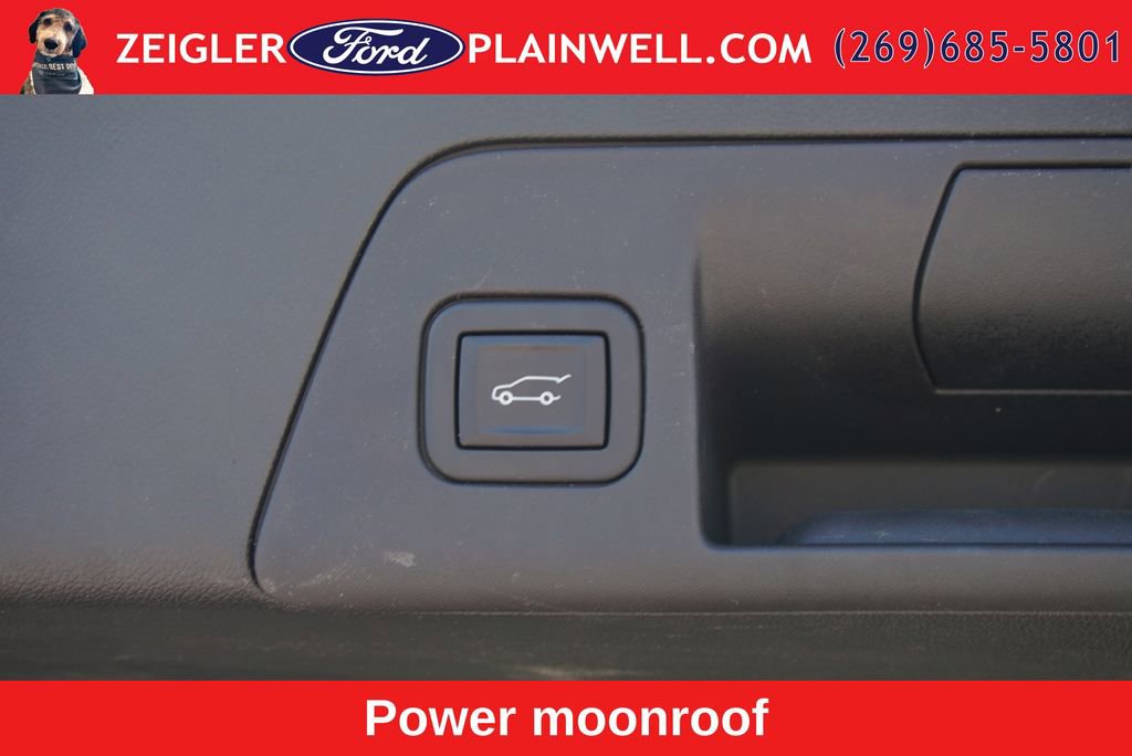 Used 2023 Buick Envision Avenir AWD/4WD image 11