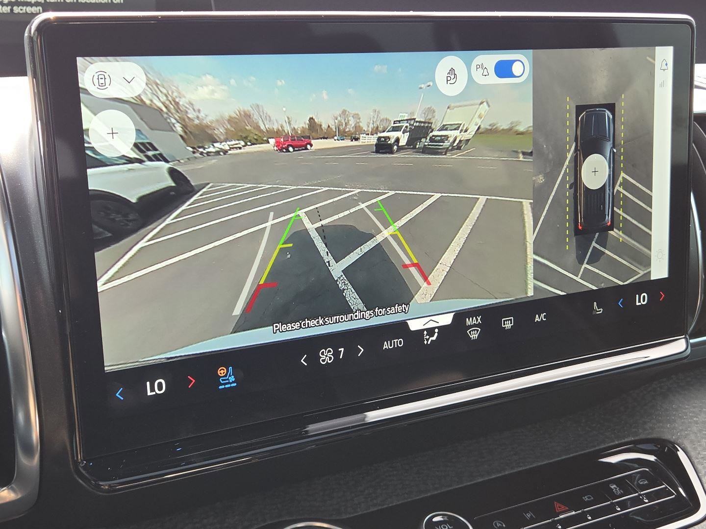 Used 2025 Ford Expedition Tremor AWD/4WD image 10