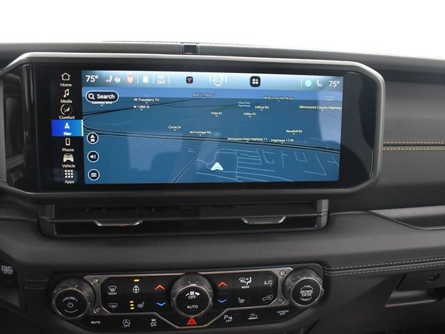 Used 2024 Jeep Wrangler Sahara w/ Technology Group AWD/4WD image 12