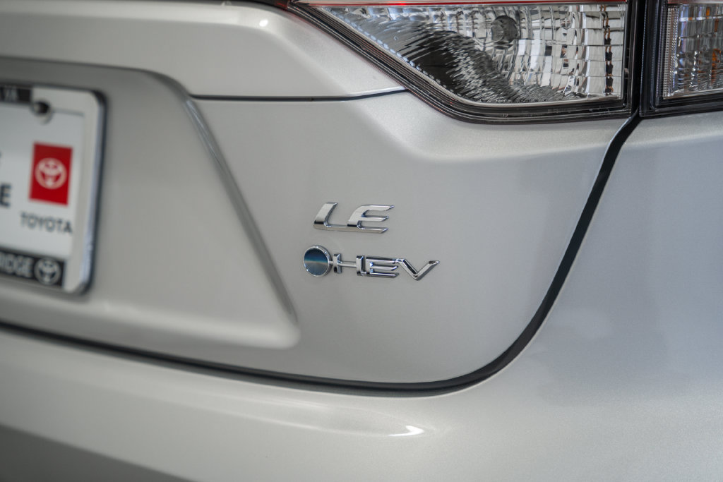 Certified 2025 Toyota Corolla LE w/ LE Premium Package FWD image 6